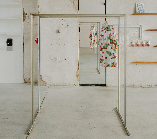 Voo Store je minimalistický butik v Berlíne inspirován primitivní estetikou
